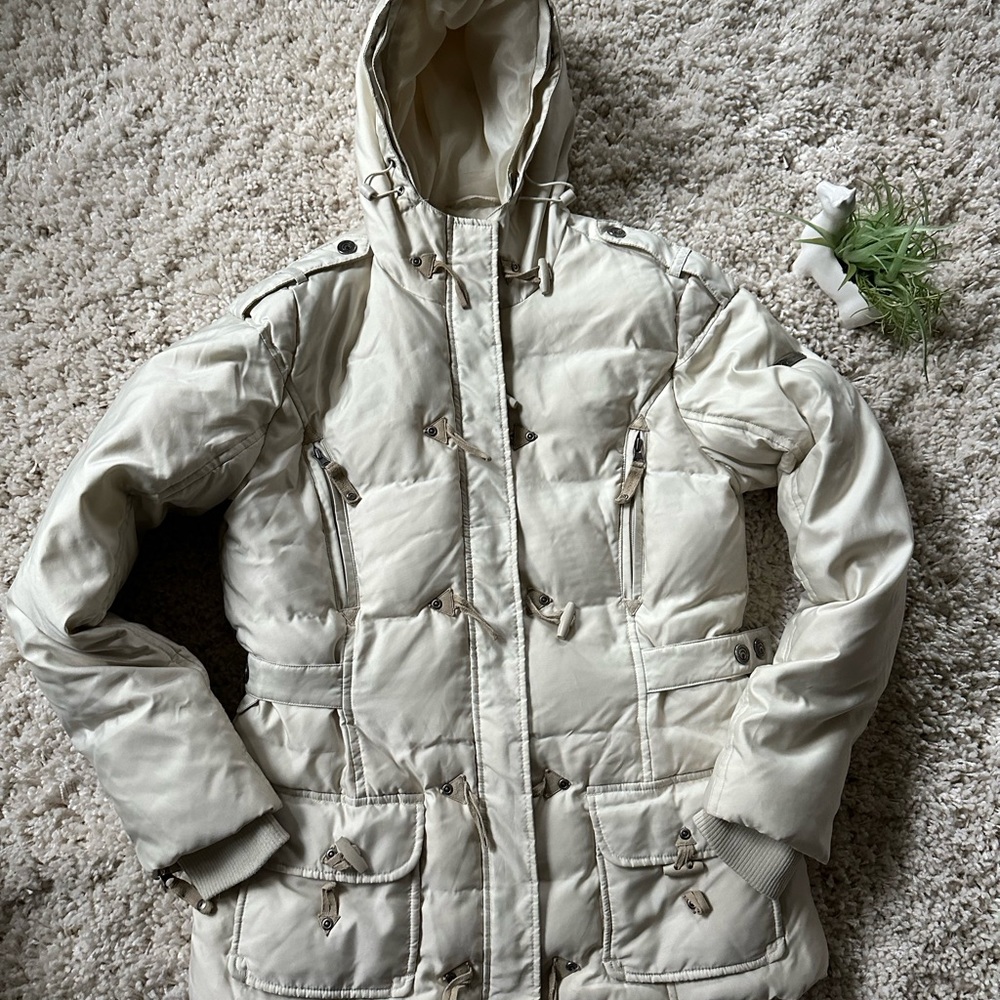 Outventure active wear puffer long cream cute winter women’s long trendi… - Picture 2 of 9